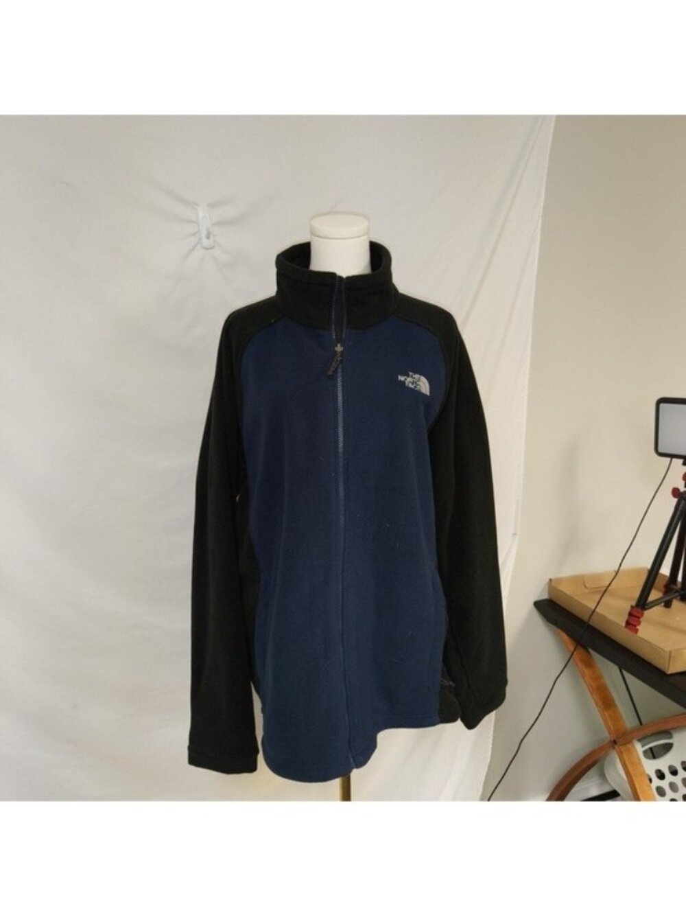 Men's Full Zip The North Face Fleece Jacket Black/Blue Sz. XL